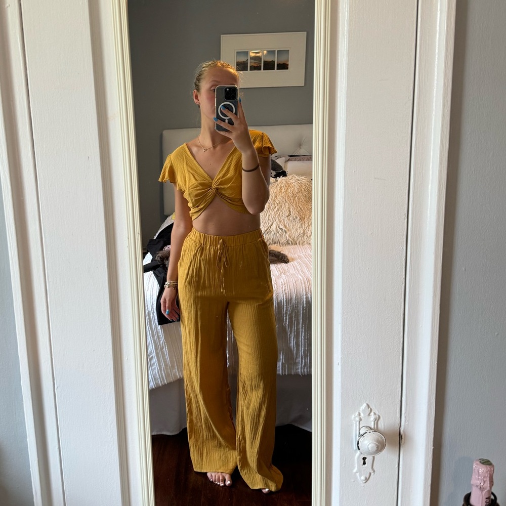 Two piece set